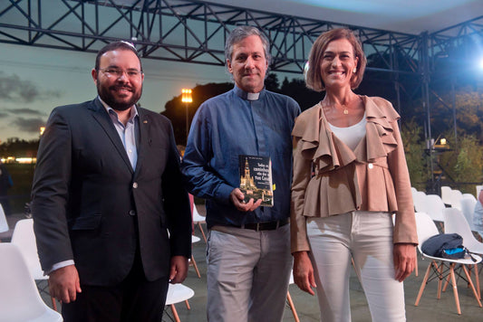 Fátima Lopes apresenta «Todos os caminhos vão dar a Tua casa»