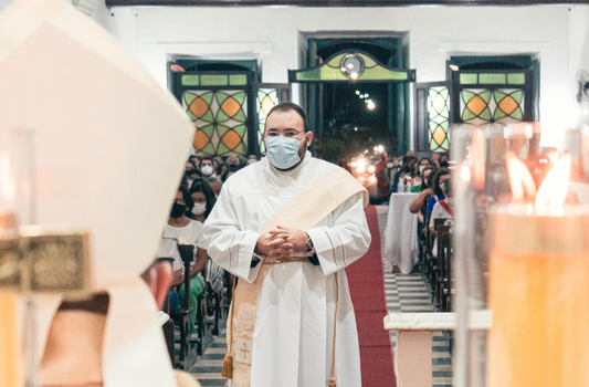  PAULISTAS têm novo sacerdote