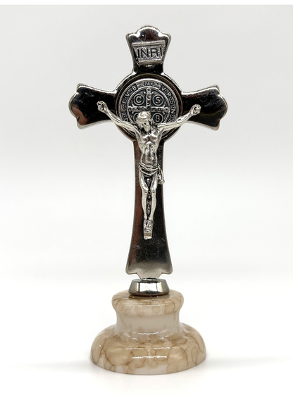Cruz de São Bento com Base em Mármore