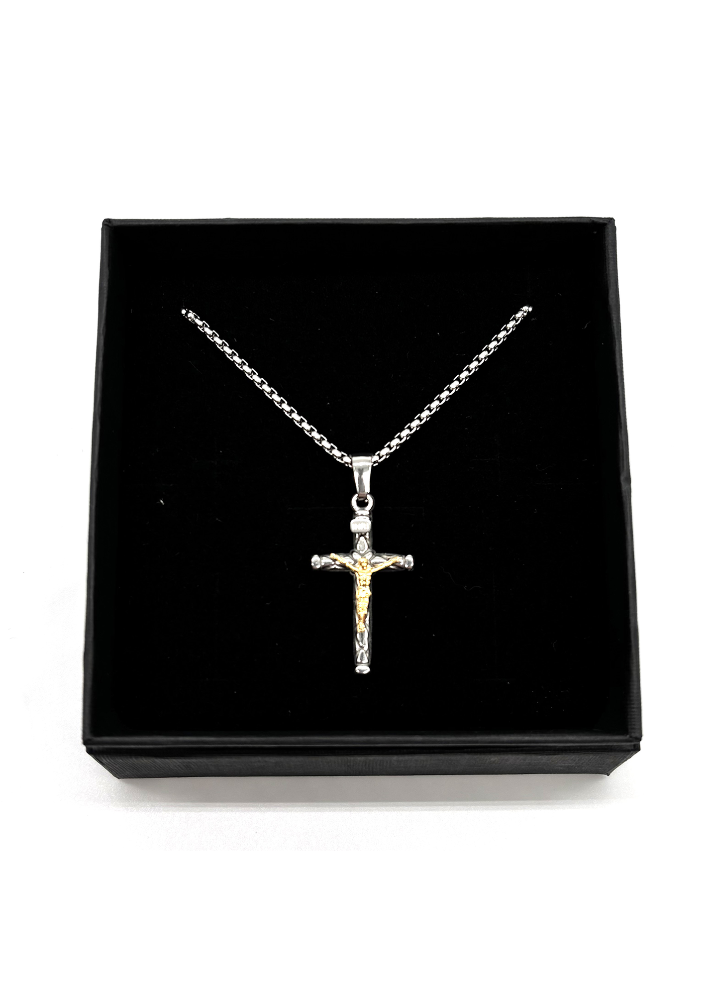 Colar com Crucifixo