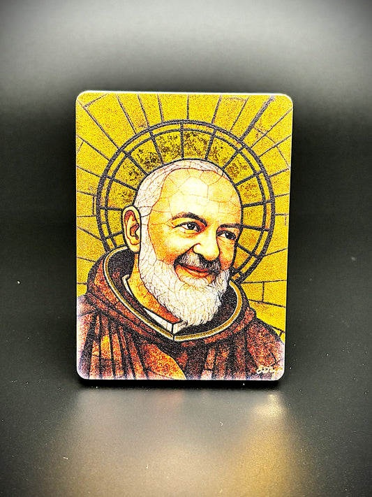 Quadro São Pio de Pietrelcina em madeira