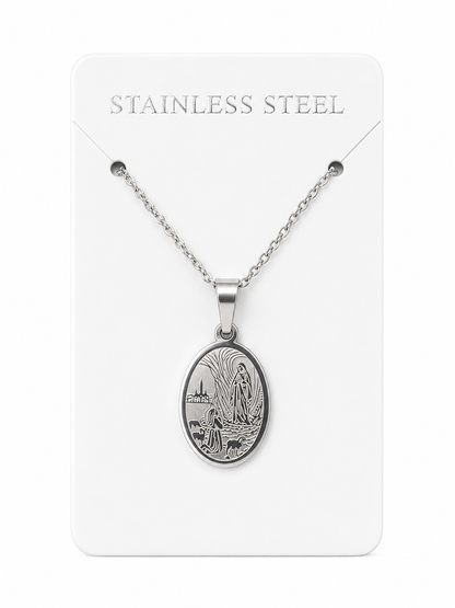 Colar com medalha de Nossa Senhora de Lourdes