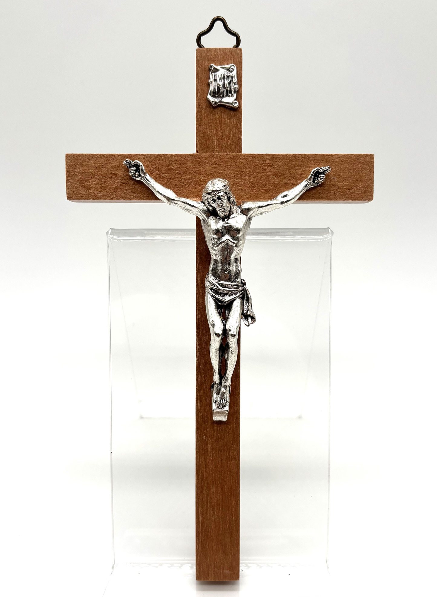 Crucifixo em madeira com Cristo em metal