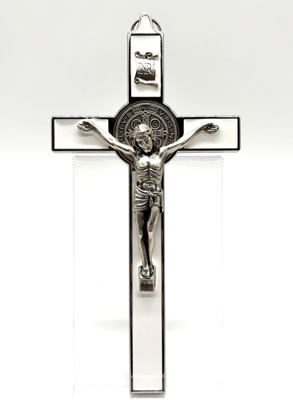 Crucifixo em metal com Medalha de São Bento - Maior