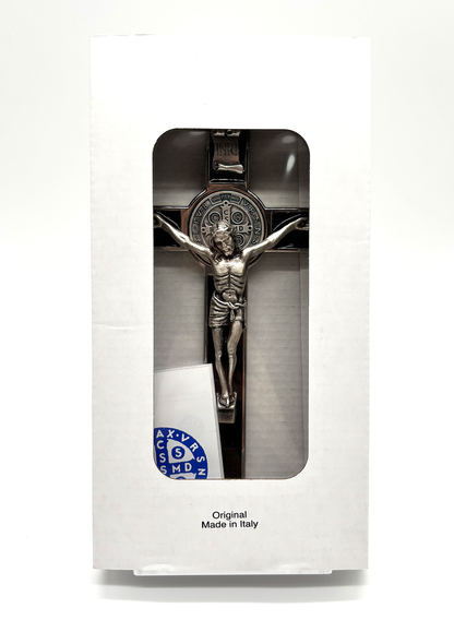 Crucifixo em metal com Medalha de São Bento - Maior
