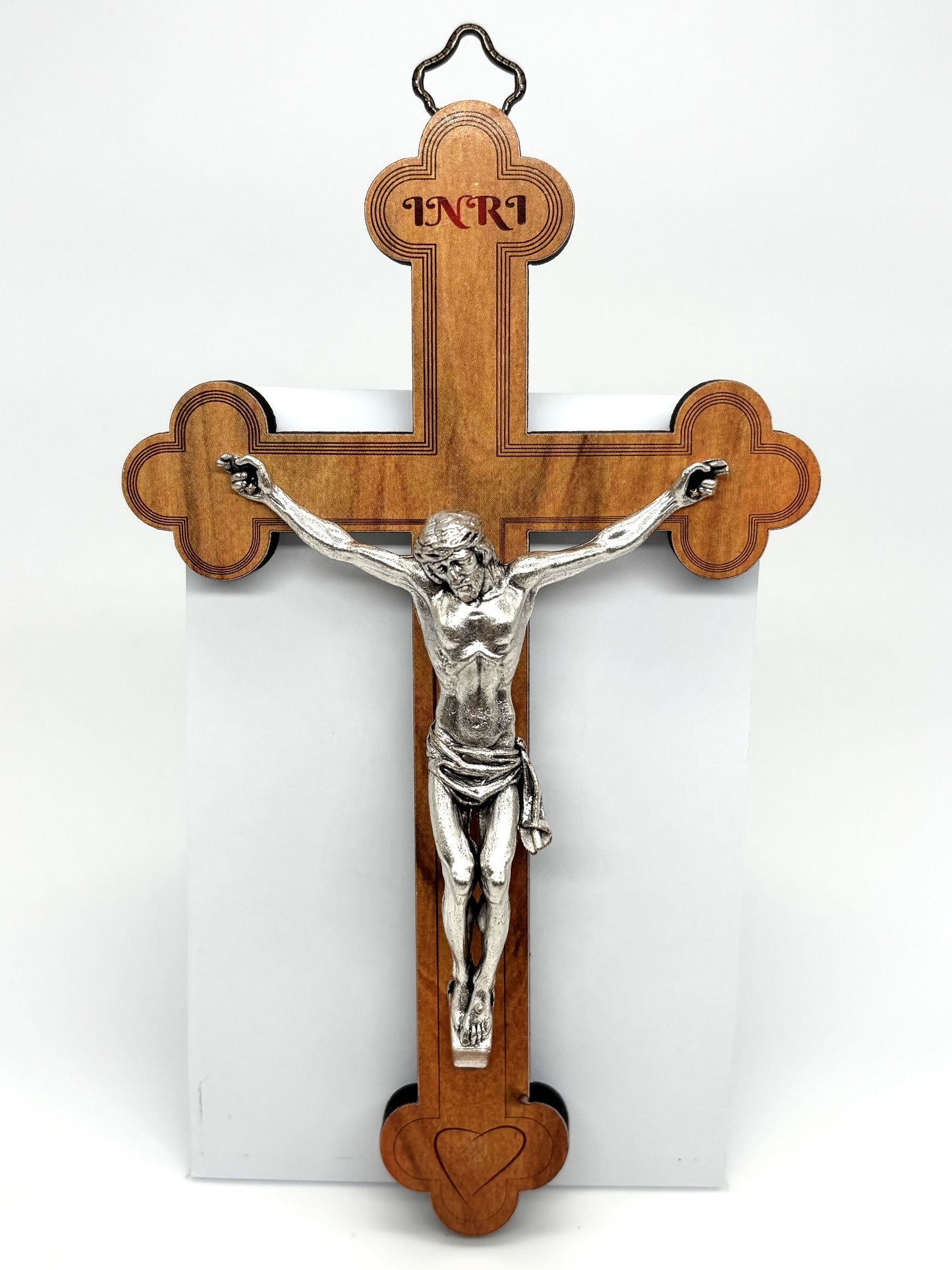 Crucifixo em madeira com Cristo em metal