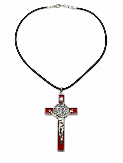 Colar com Cruz de São Bento
