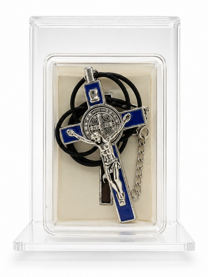 Colar com Cruz de São Bento